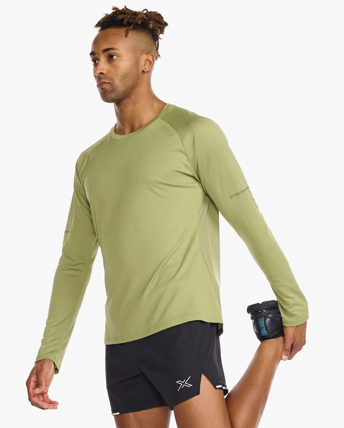 2XU Men Men Aero Long Sleeve Top