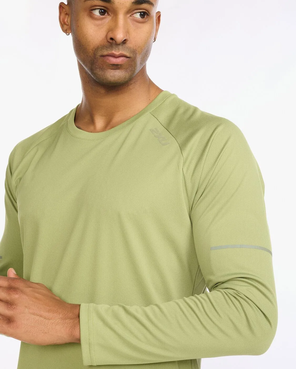 2XU Men Men Aero Long Sleeve Top