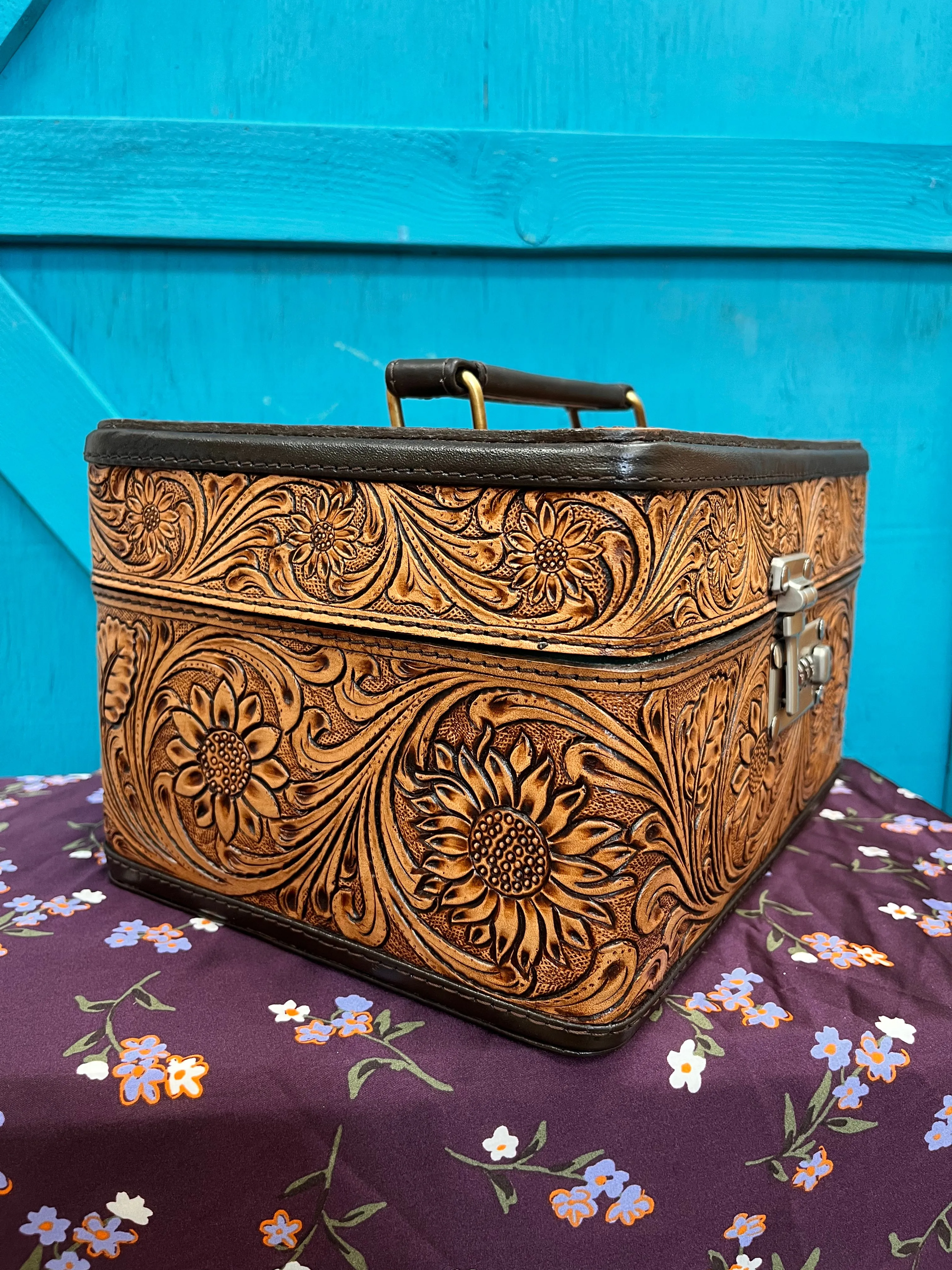 American Darling Hand-Tooled Leather Jewelry Case ADBGA321D