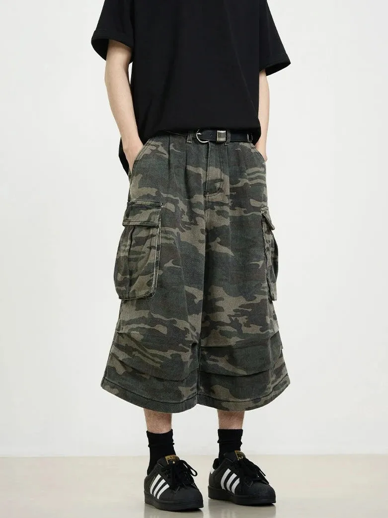 Camouflage Flare Cargo Capri Shorts