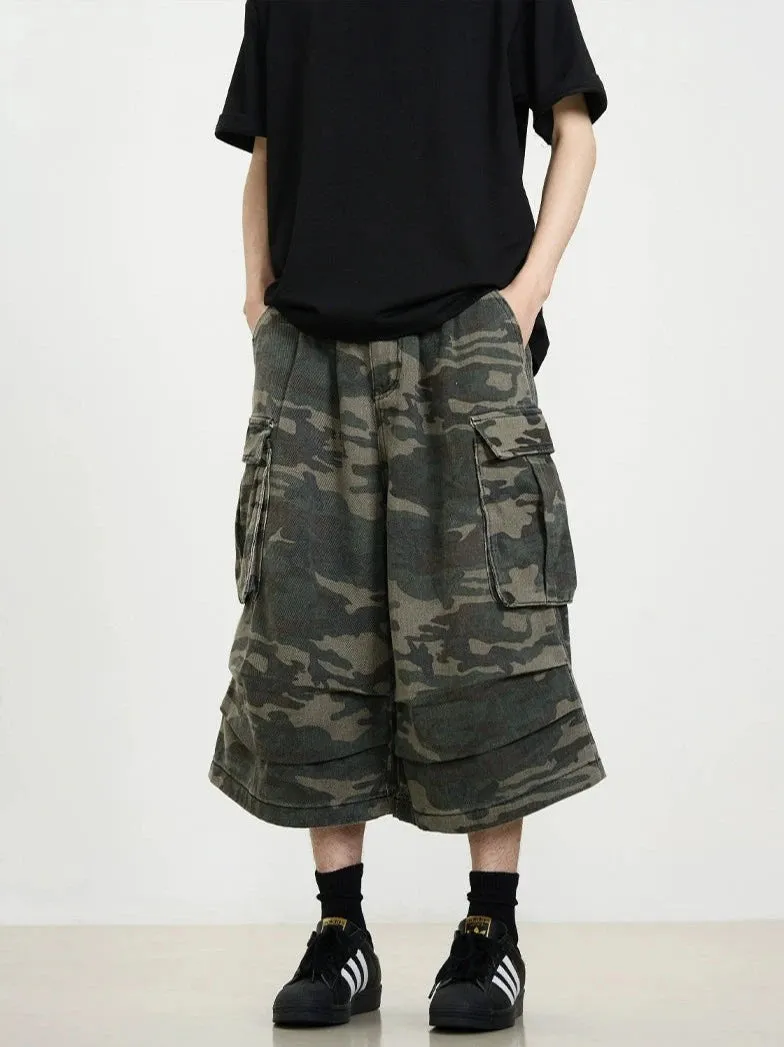 Camouflage Flare Cargo Capri Shorts