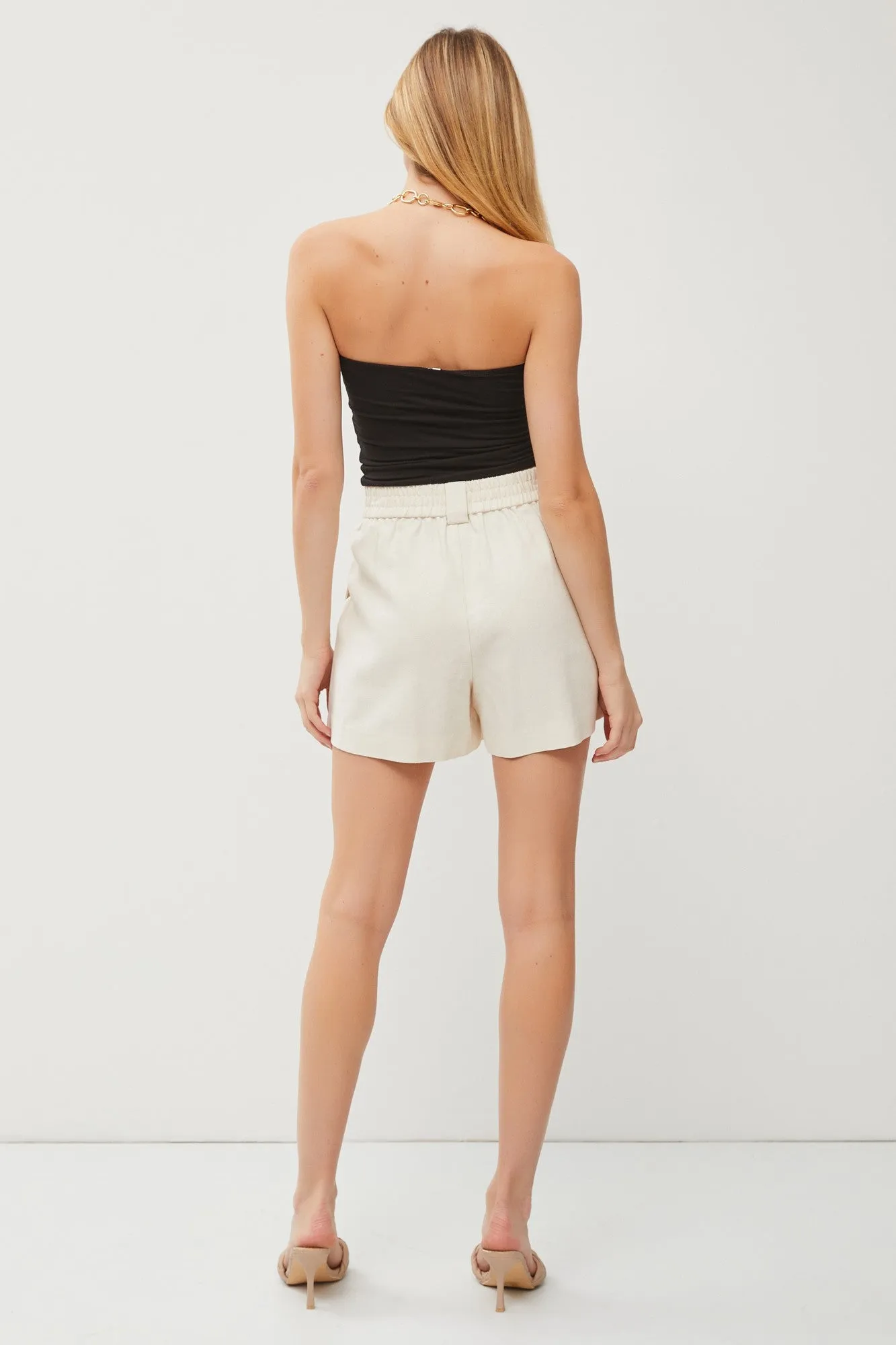 Classic Pleated Linen Wide Leg Shorts