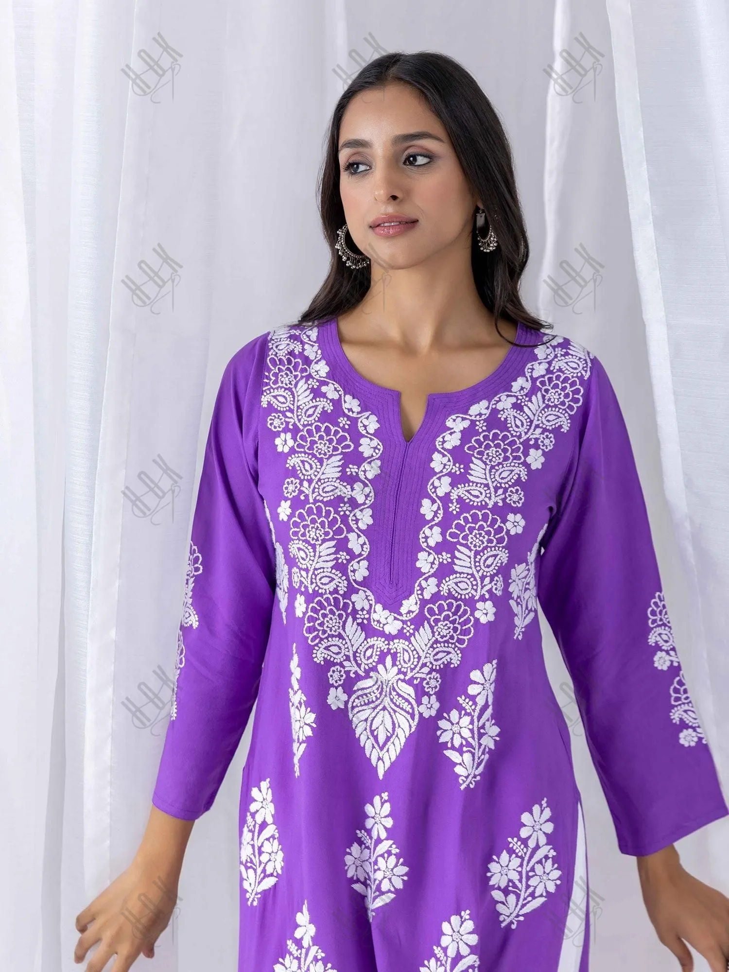 Fizaa Hand Embroidered Chikankari Kurta in Purple