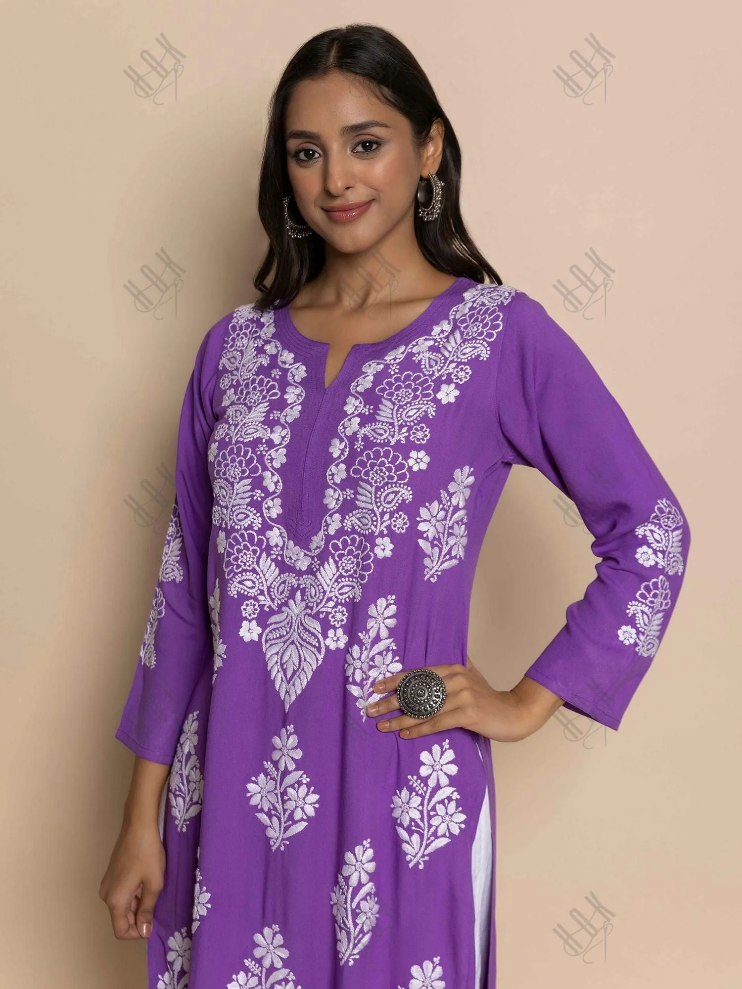 Fizaa Hand Embroidered Chikankari Kurta in Purple