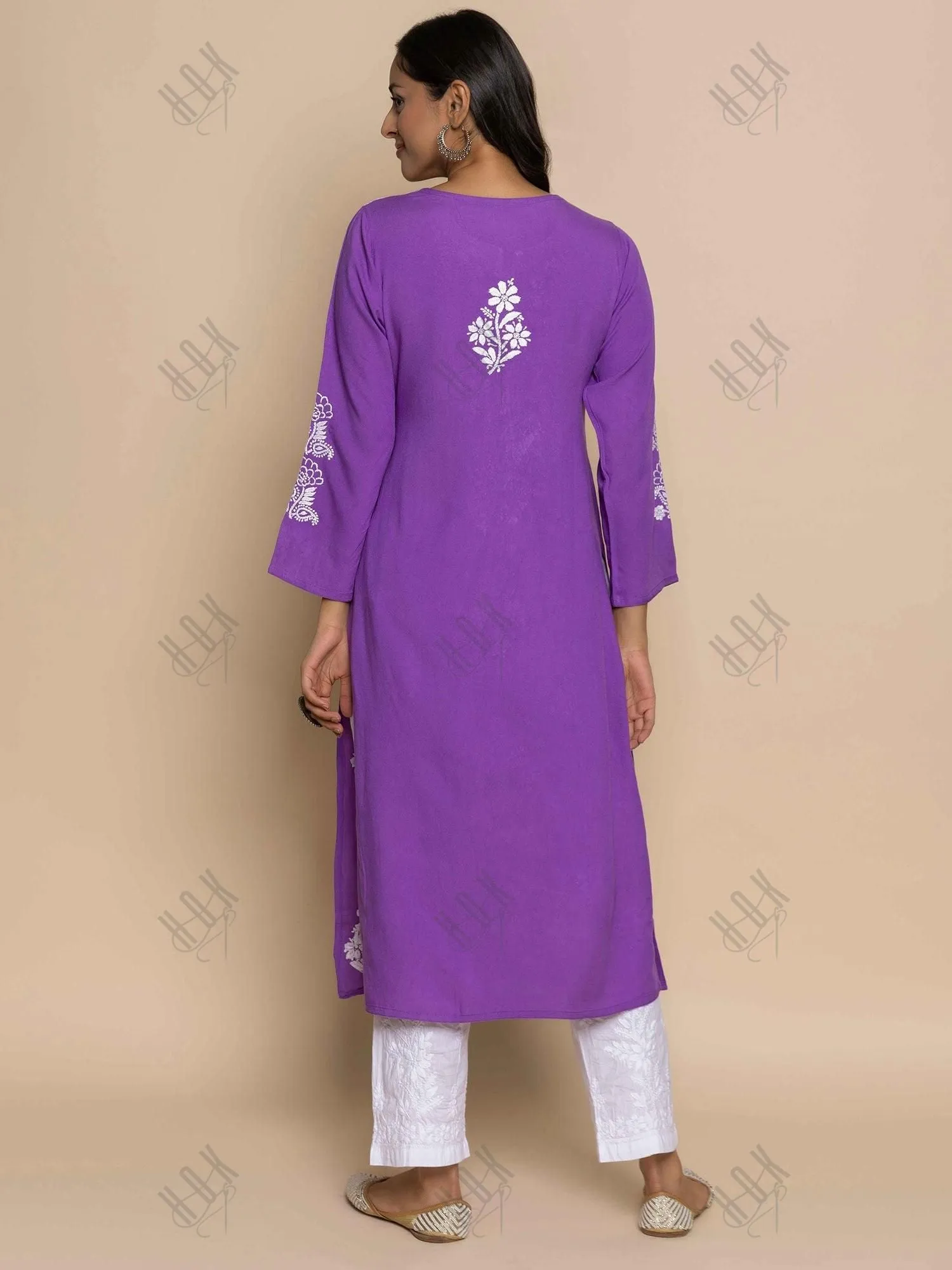 Fizaa Hand Embroidered Chikankari Kurta in Purple