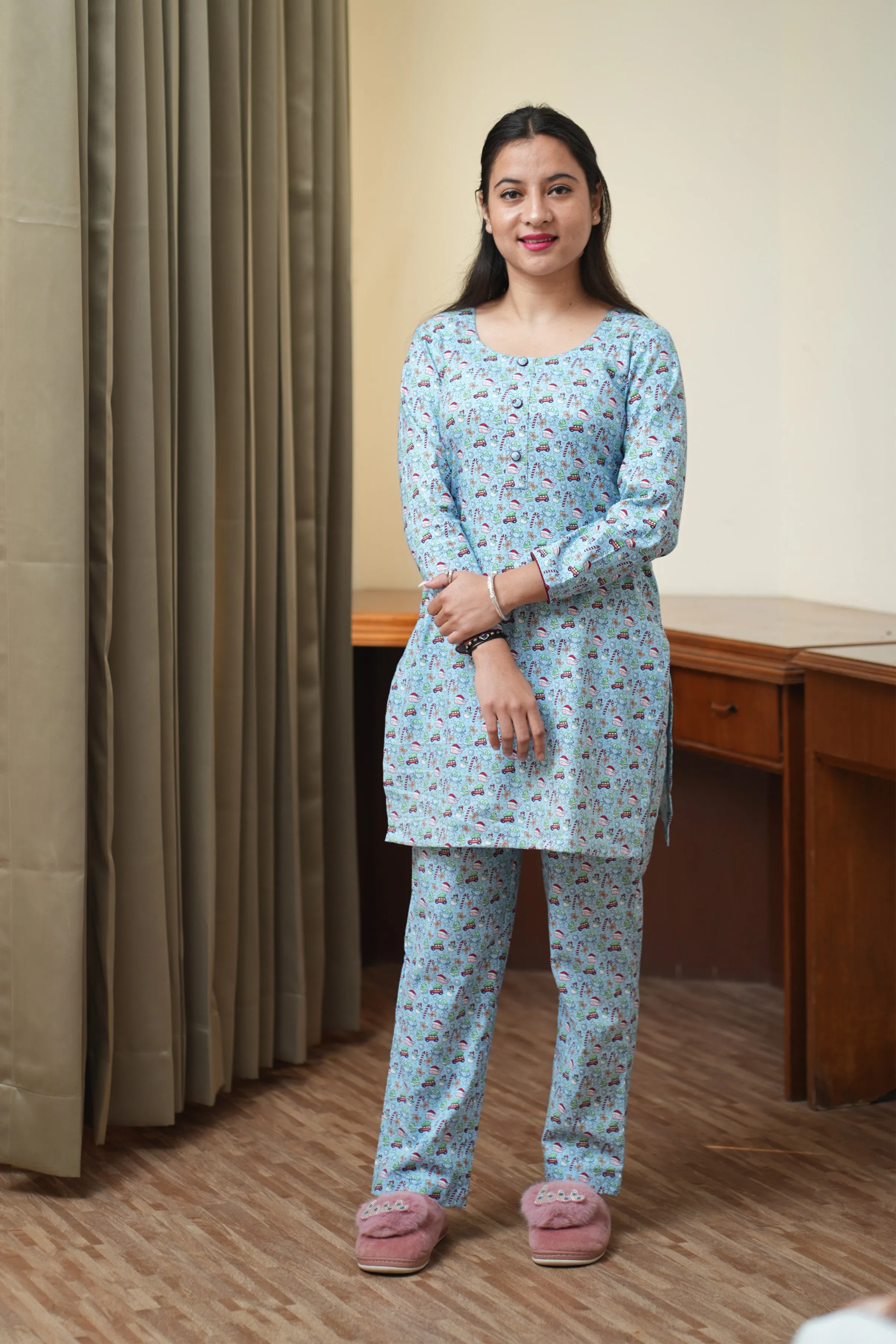 Jingle Breeze Woollen Night Suit