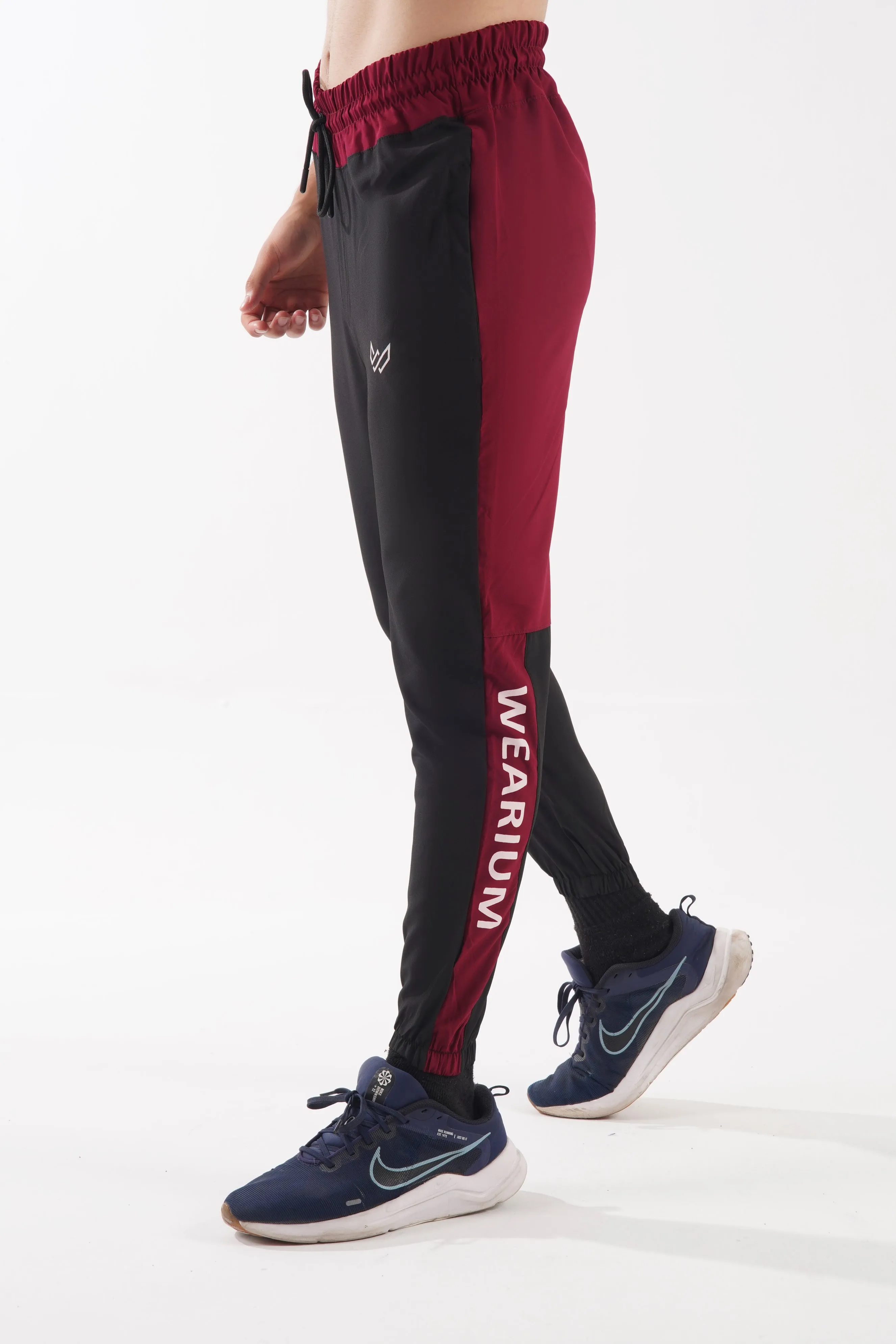 Model Compression - Black/Burgundy