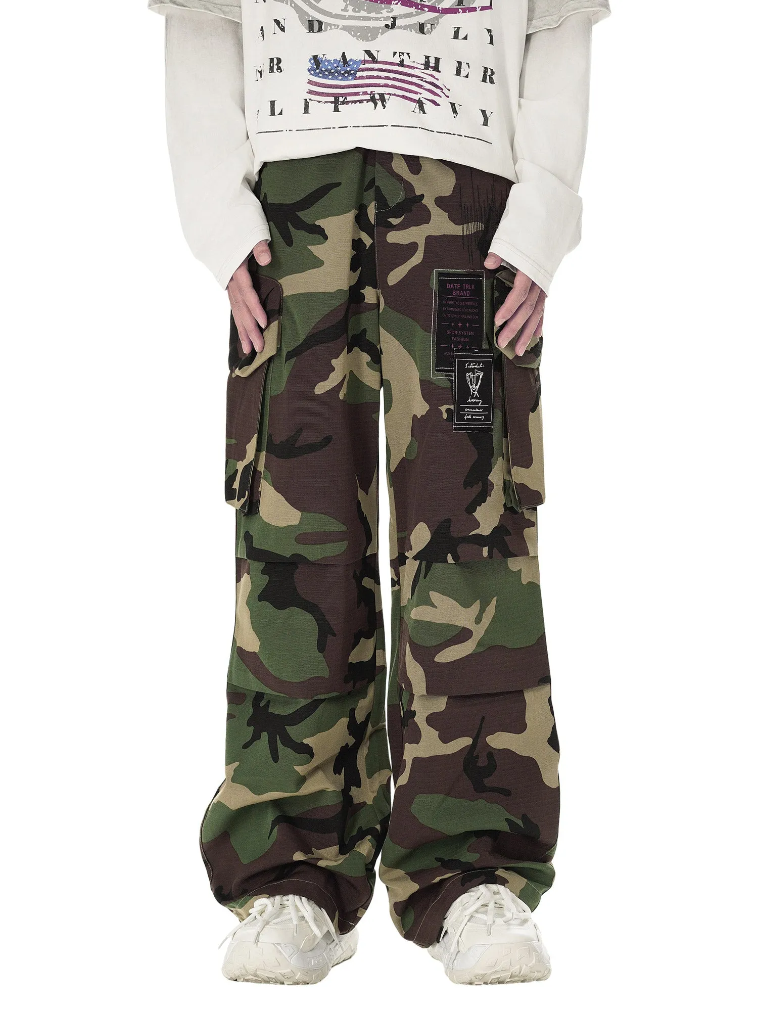 Thesupermade High Street Badge Camouflage Multi-Pocket Pants