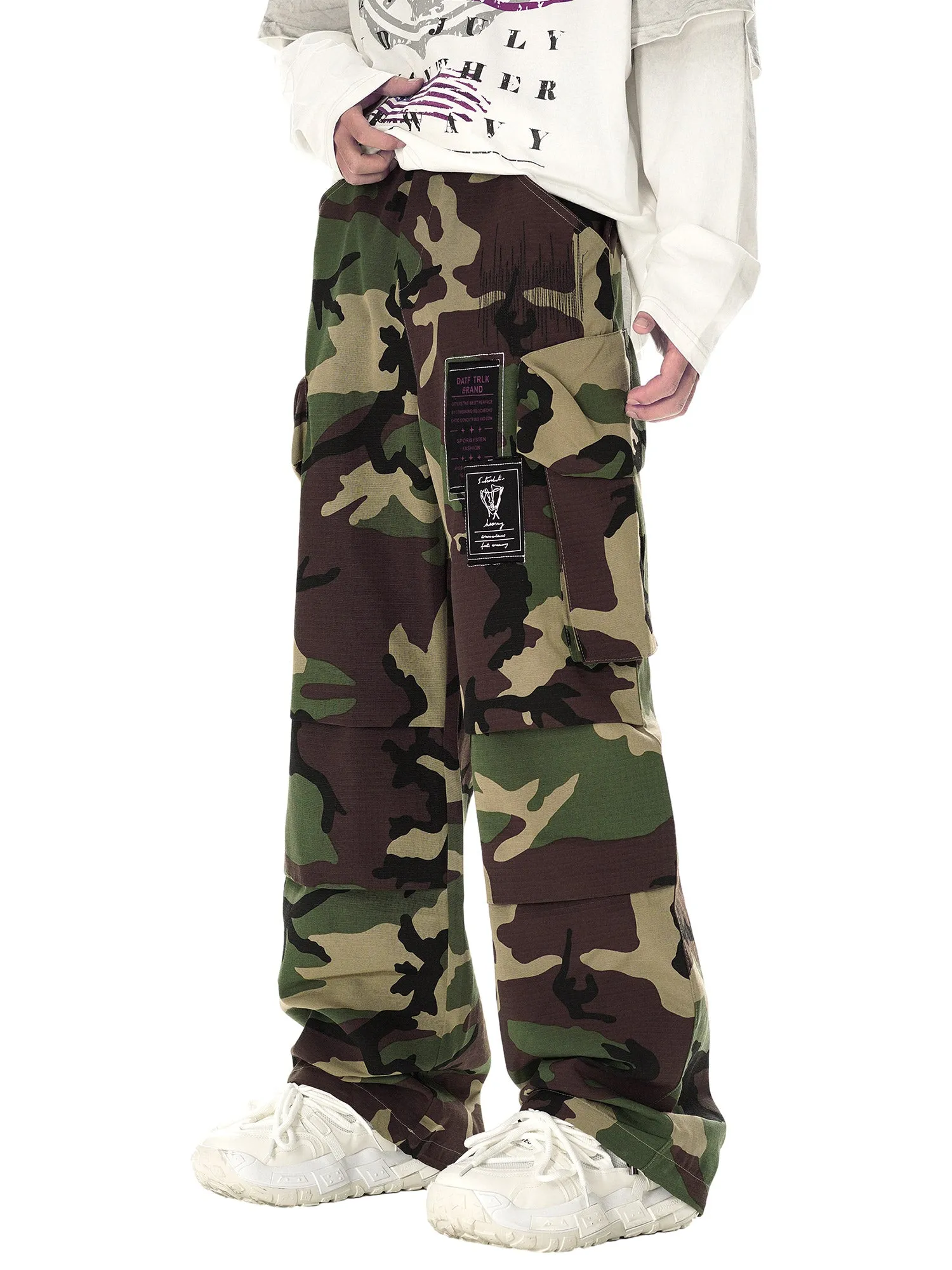 Thesupermade High Street Badge Camouflage Multi-Pocket Pants