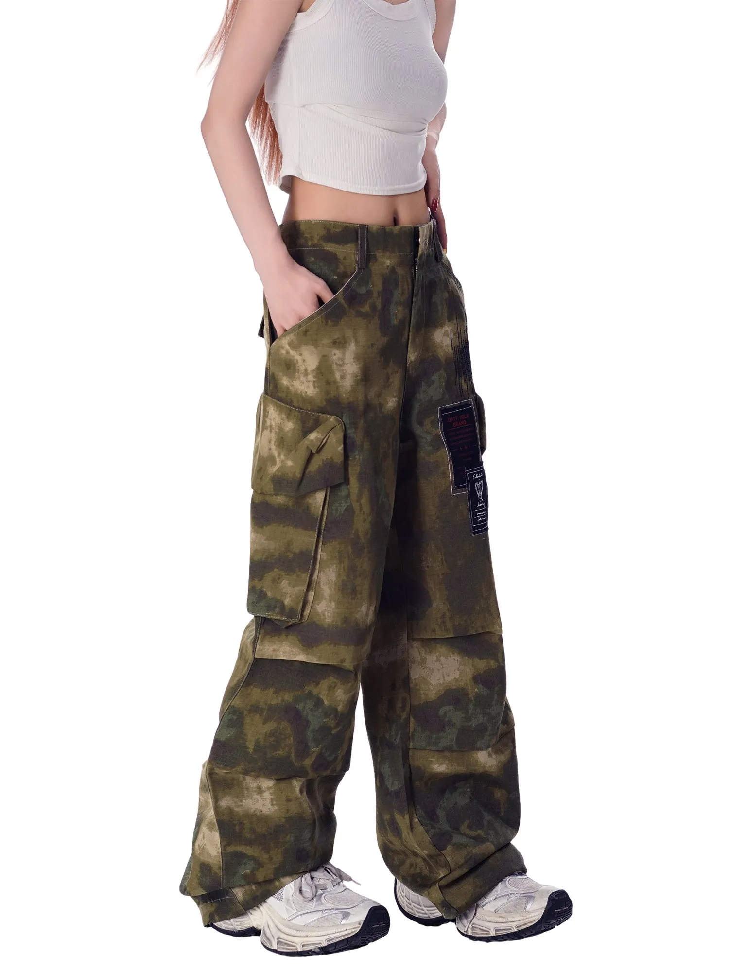 Thesupermade High Street Badge Camouflage Multi-Pocket Pants