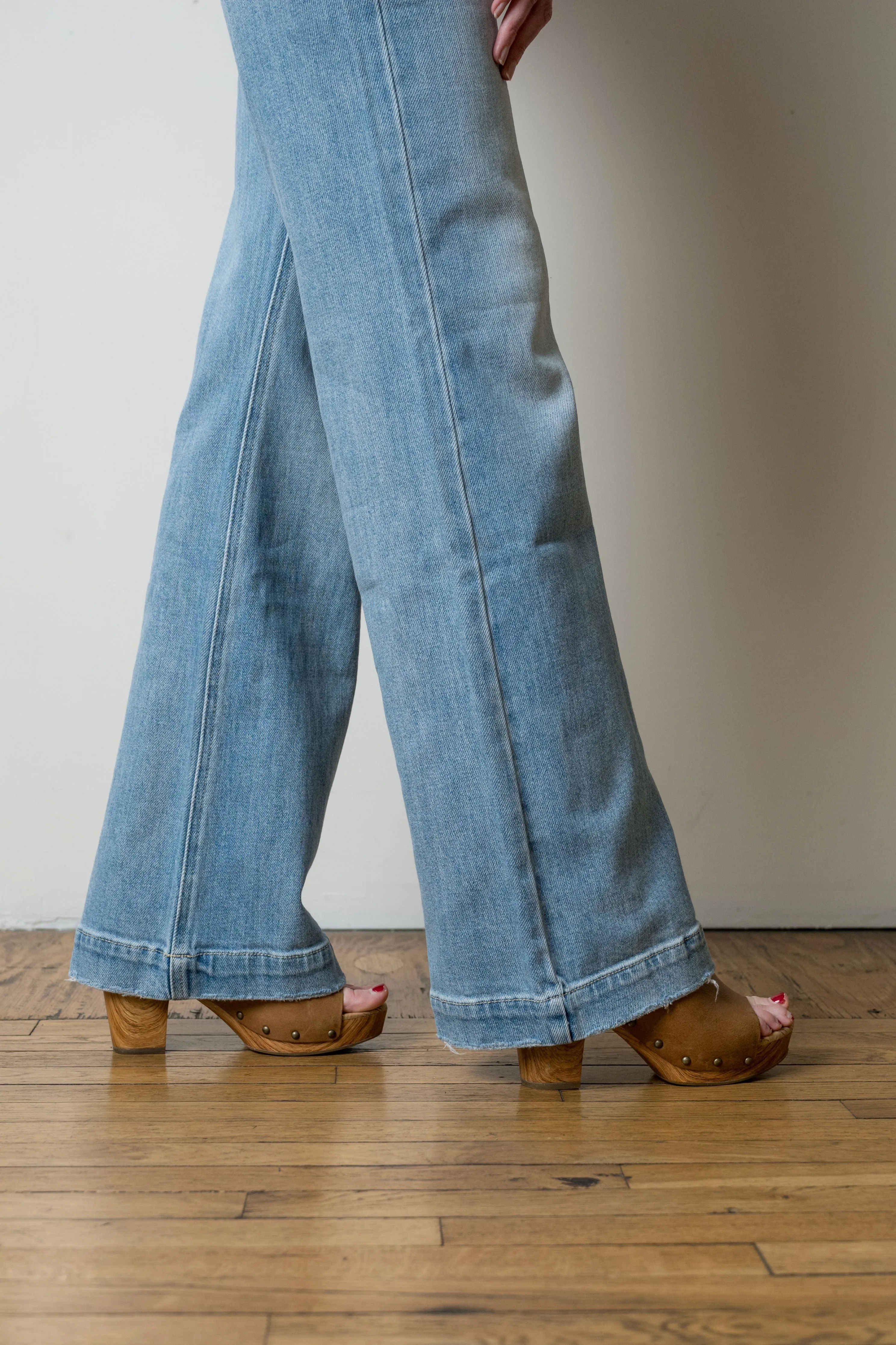 Willow High Rise Flare Jean