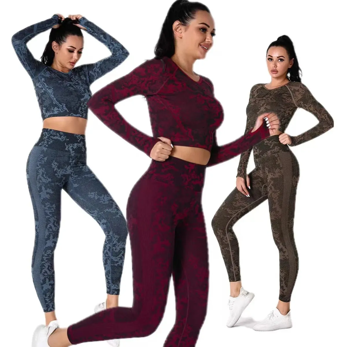 Women's Camo Jacquard Yoga Set - Long Sleeve Top & Leggings