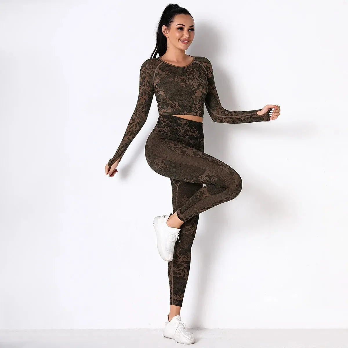 Women's Camo Jacquard Yoga Set - Long Sleeve Top & Leggings