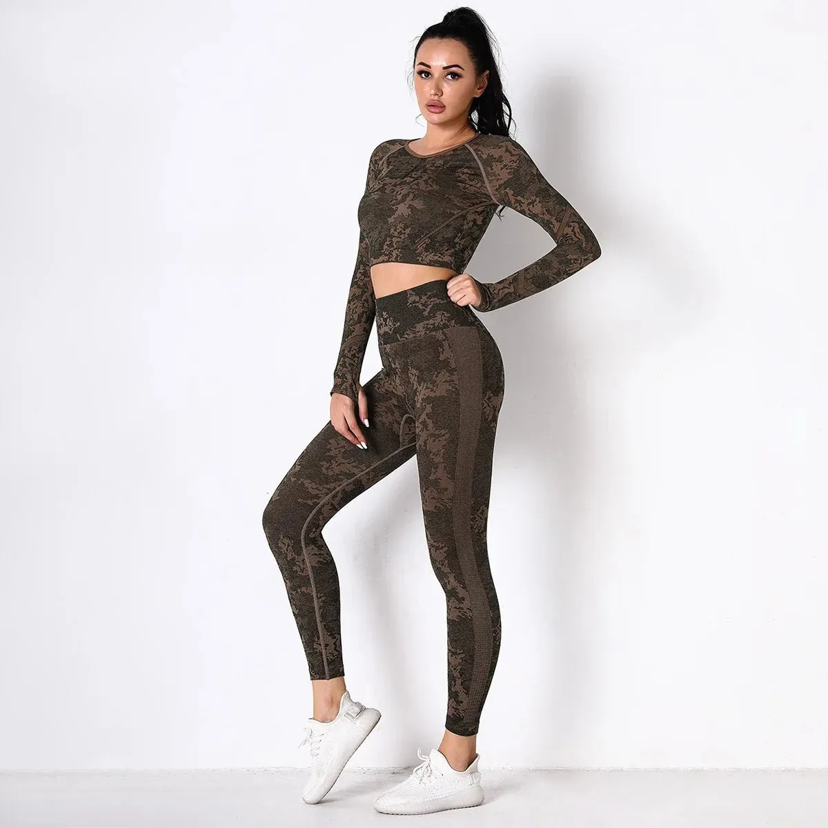 Women's Camo Jacquard Yoga Set - Long Sleeve Top & Leggings