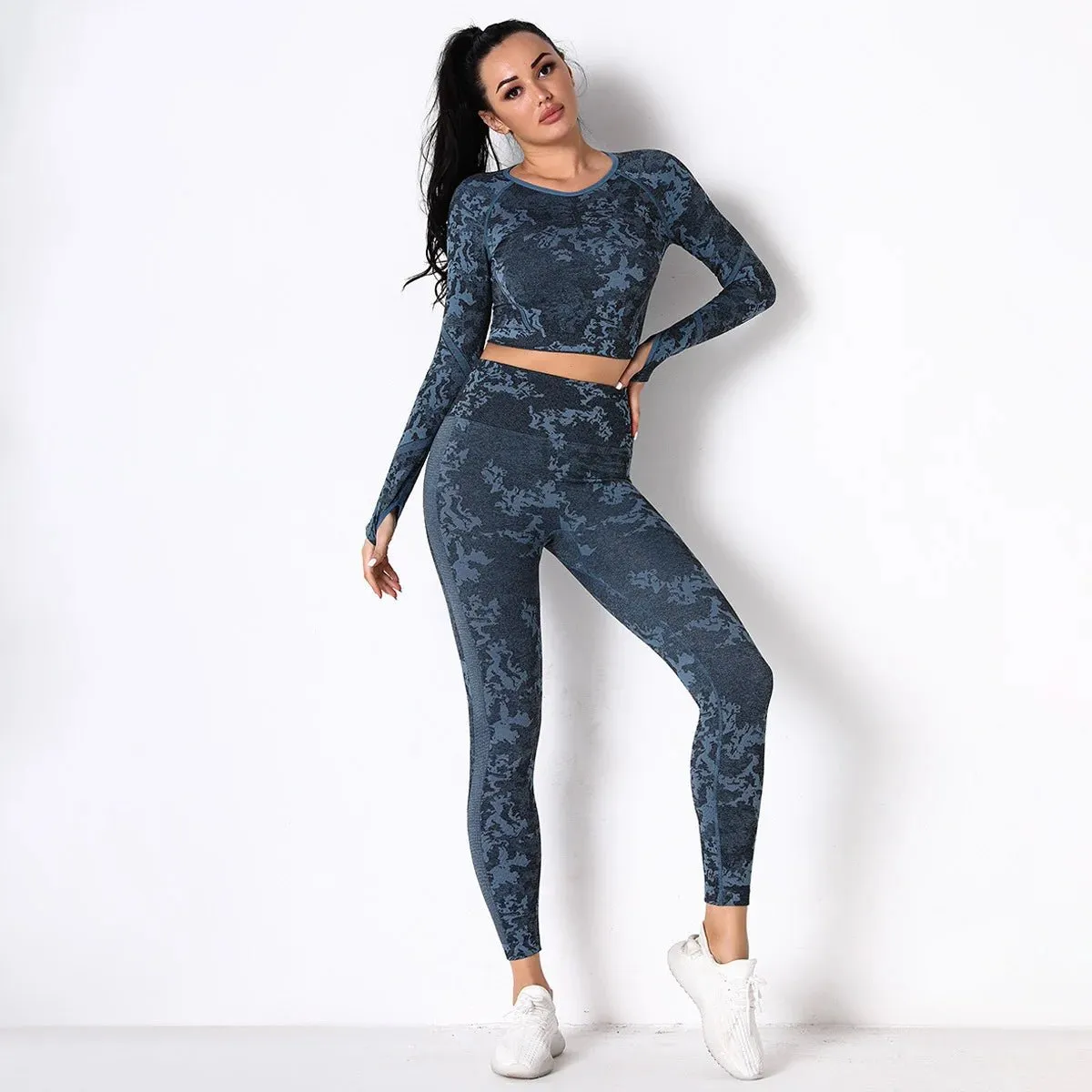 Women's Camo Jacquard Yoga Set - Long Sleeve Top & Leggings