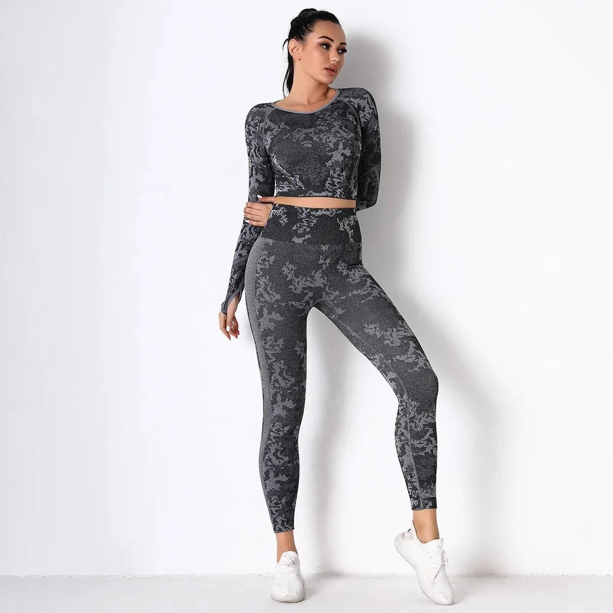 Women's Camo Jacquard Yoga Set - Long Sleeve Top & Leggings