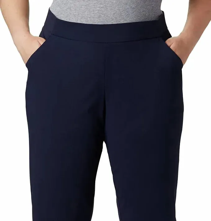 Women's Columbia Anytime Omni-Shield Casual  Capri Pants Small Navy